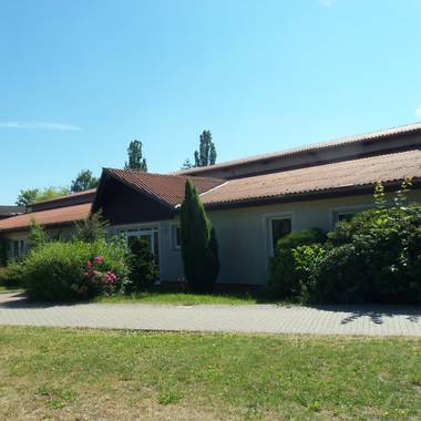 Außenaufnahme des Dorfgemeinschaftshauses (Mehrzweckhalle) in Groß Schwarzlosen